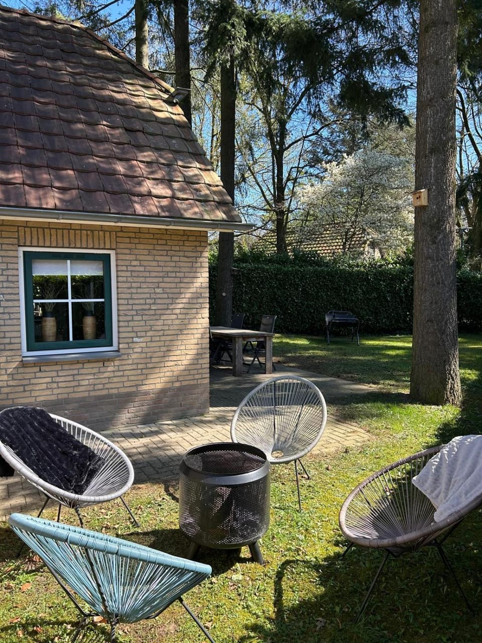 BBQ facilities, Garden