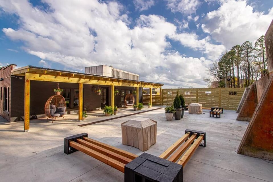 Patio, Seating area