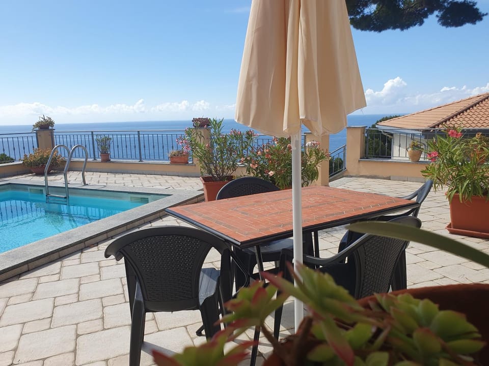 Sunshine Home 2 House in Liguria