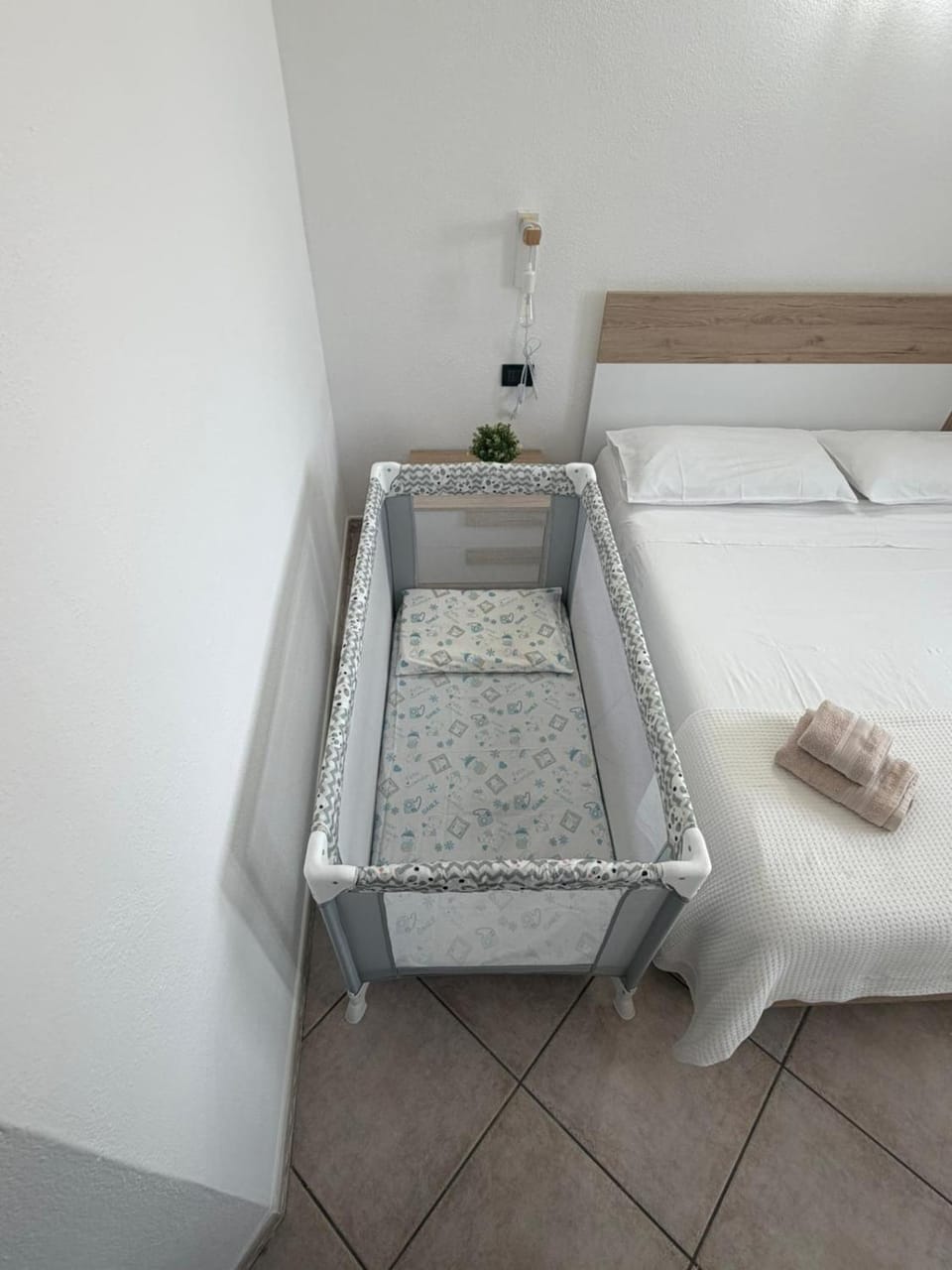 cot