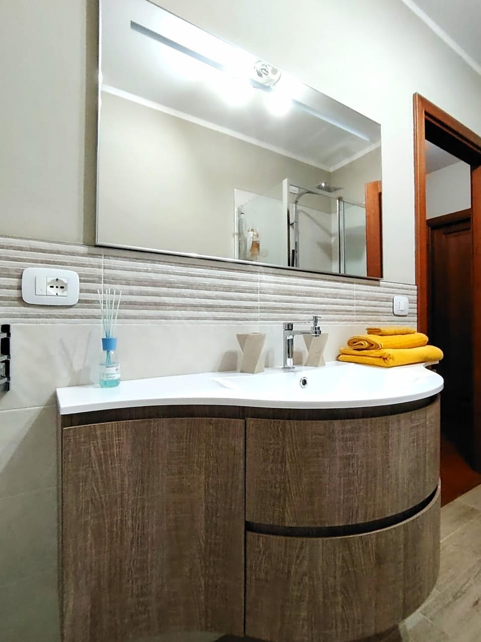 Bathroom, towels