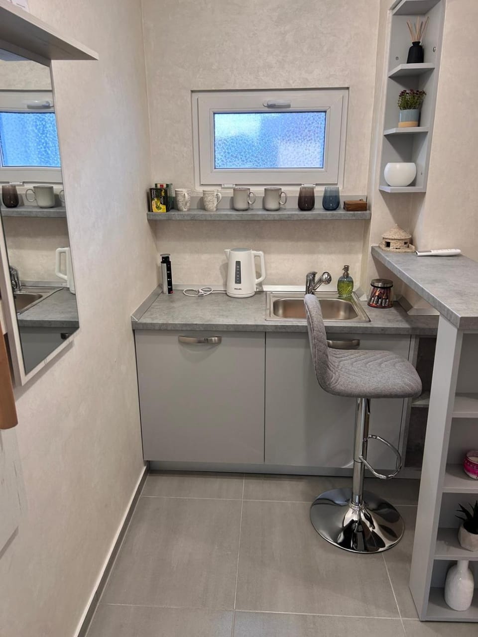 Coffee/tea facilities, Kitchen or kitchenette