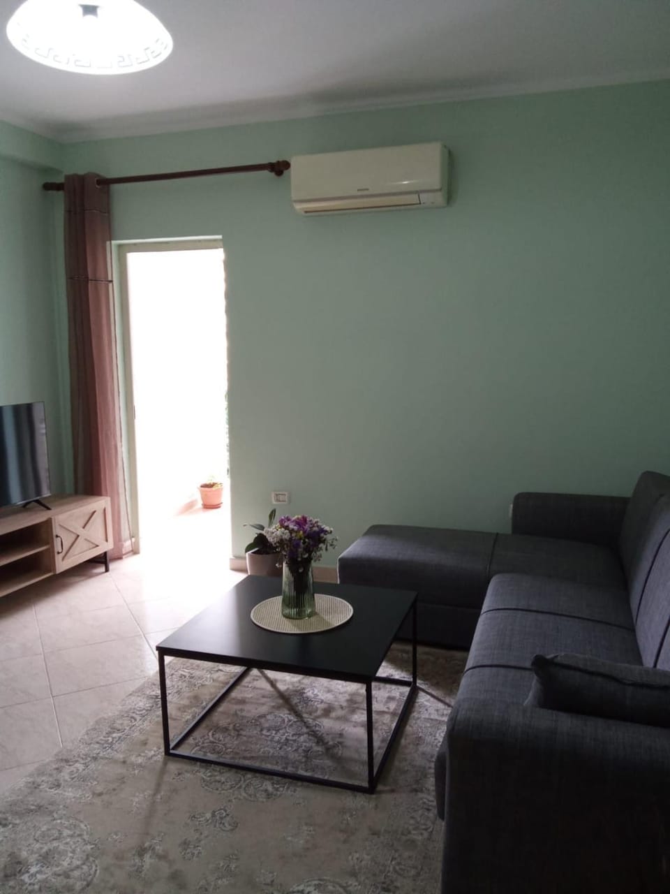 TV and multimedia, Living room, air conditioner