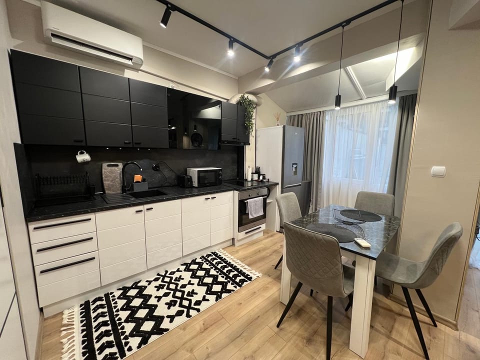 Varna central apartment with parking for normal to middle sized cars Apartment in Varna