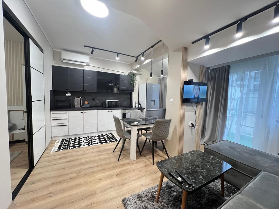 Varna central apartment with parking for normal to middle sized cars Apartment in Varna