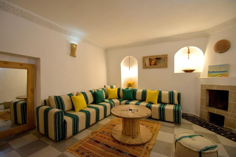 Living room, fireplace