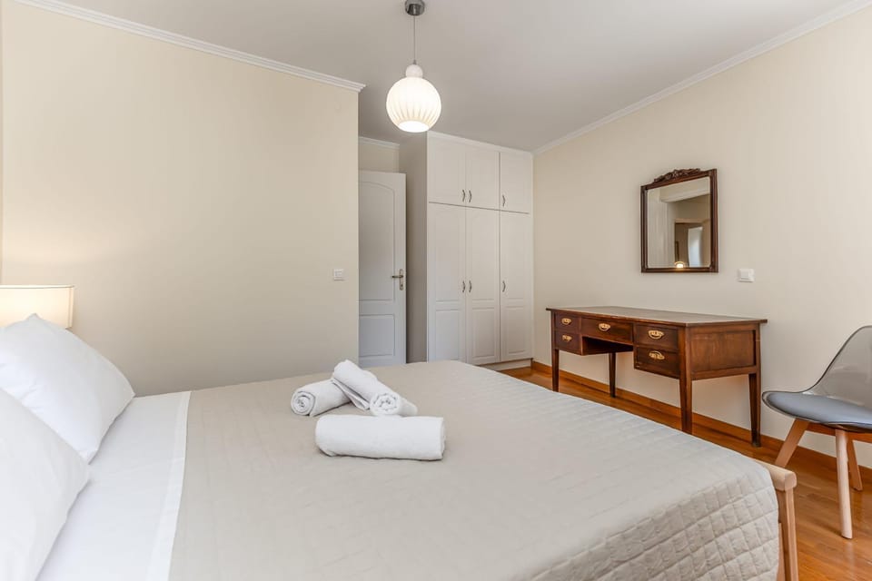 Bed, Photo of the whole room, Bedroom, wardrobe