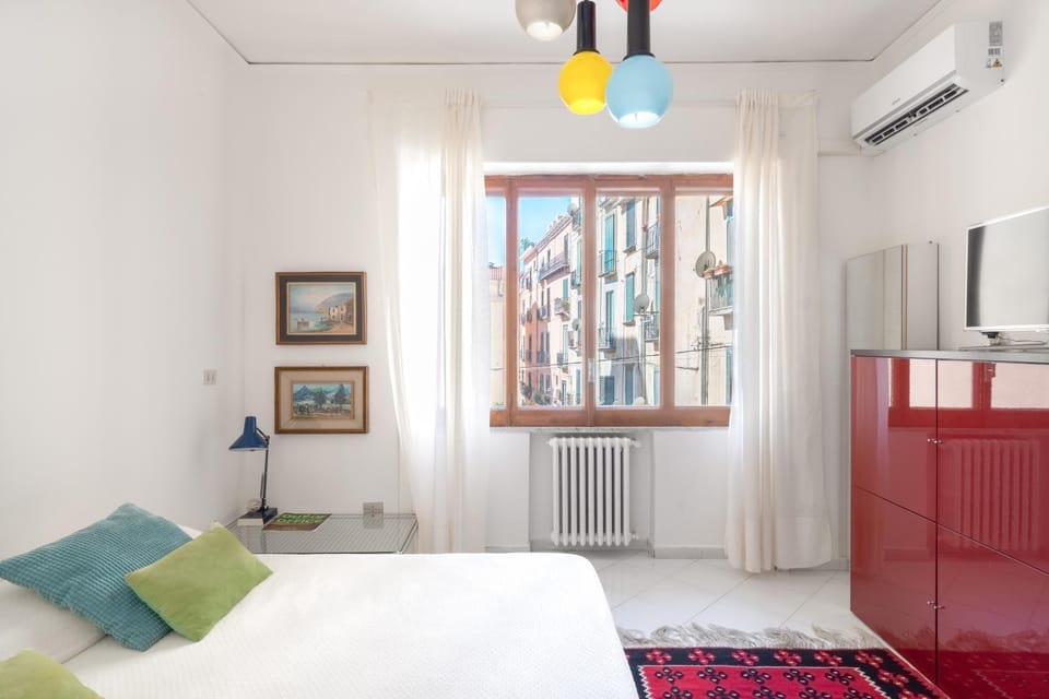 Bed, TV and multimedia, Photo of the whole room, Bedroom, internet, air conditioner