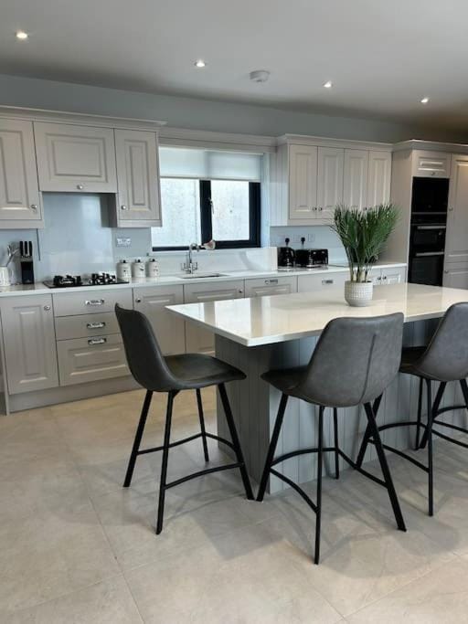 Kells Ocean View Luxury Retreat House in County Kerry
