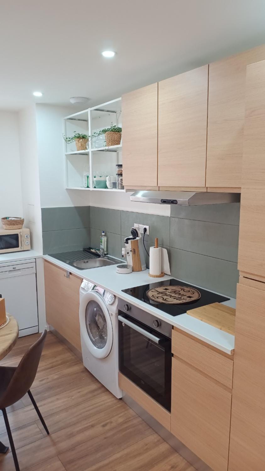 Kitchen or kitchenette