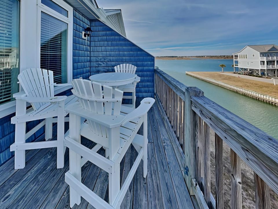 Ripkens Retreat House in Topsail Beach