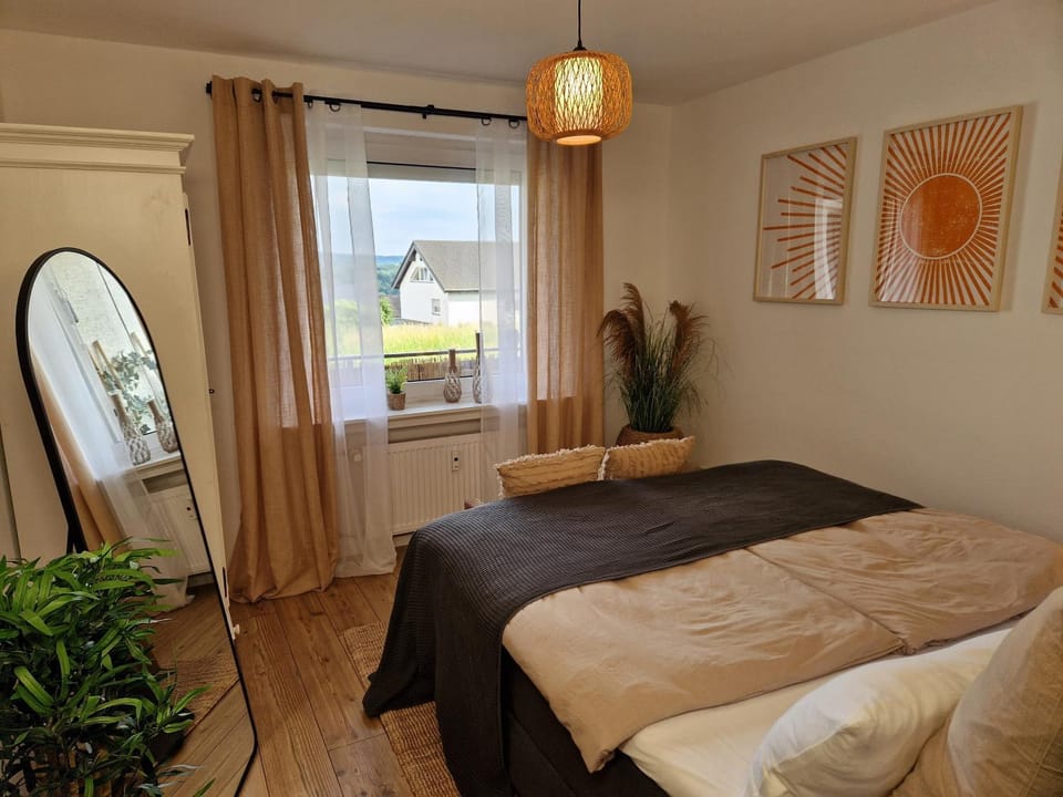 Bed, Photo of the whole room, Bedroom