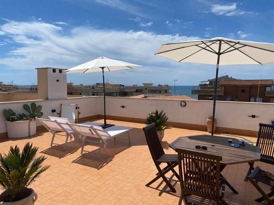 Balcony/Terrace, Sea view, sunbed