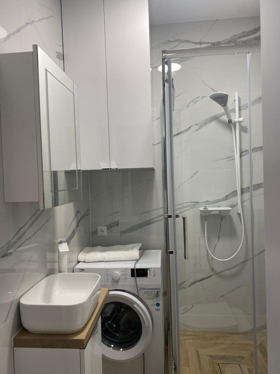 Shower, Bathroom, washing machine