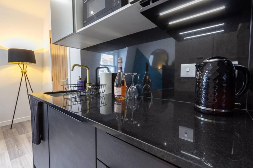 The Lanes Deluxe - Sleeps 4 - 2 Beds - Central Apartment in Brighton