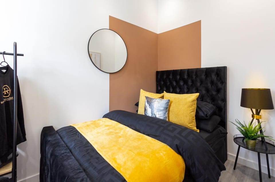 Bed, Bedroom, wardrobe