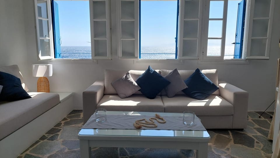Seating area, Sea view
