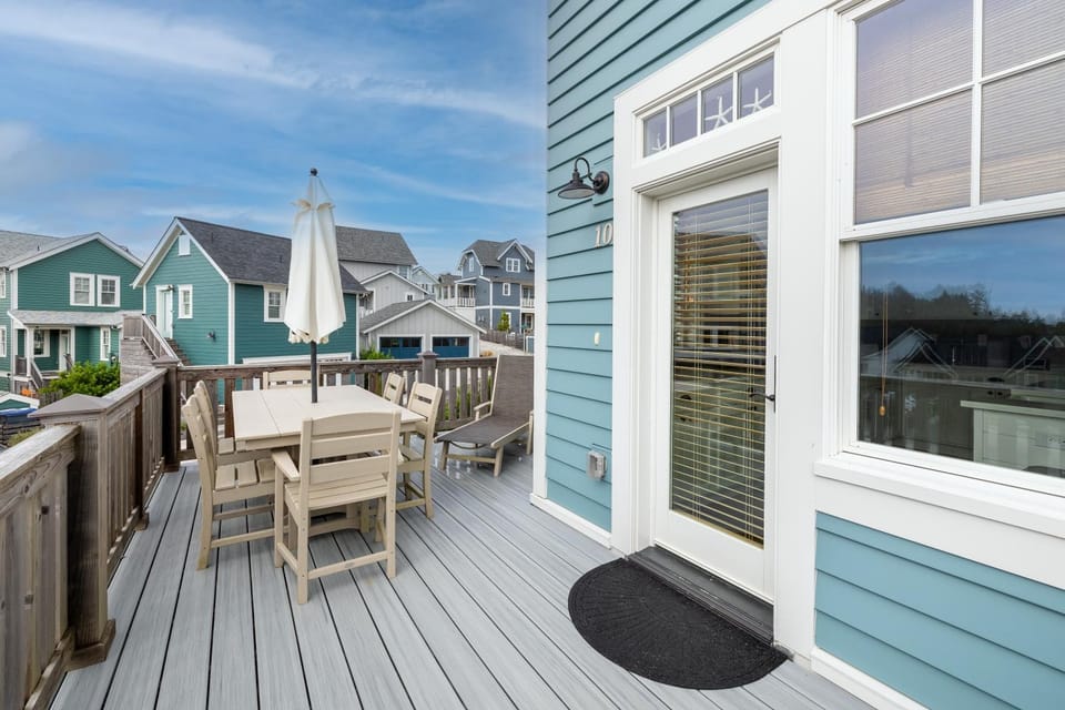 Good Day Sunshine by Seabrook Hospitality House in Seabrook