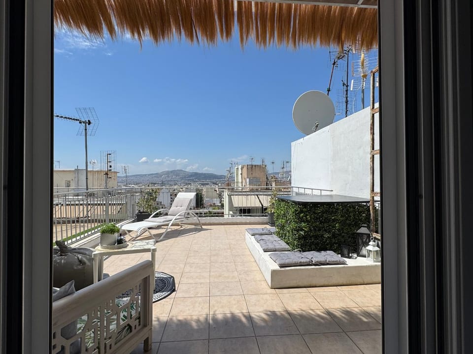Small Oasis-Über den Dächern von Athen Apartment in Athens