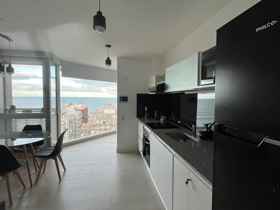 Kitchen or kitchenette, Sea view, kitchen