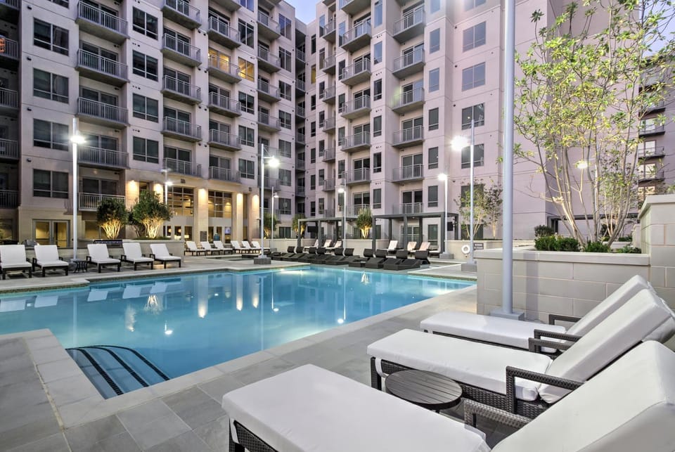 Swimming pool, Swimming pool