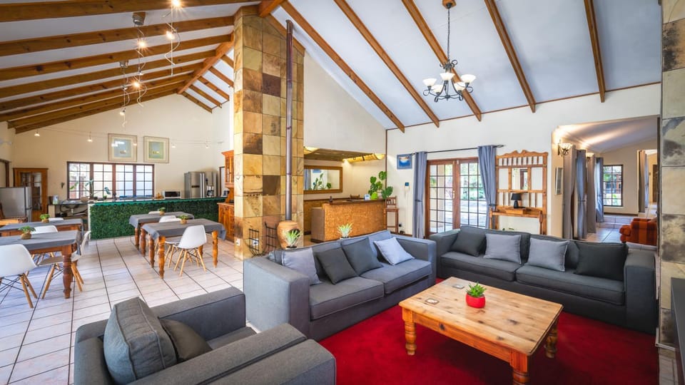 Lounge or bar, Breakfast