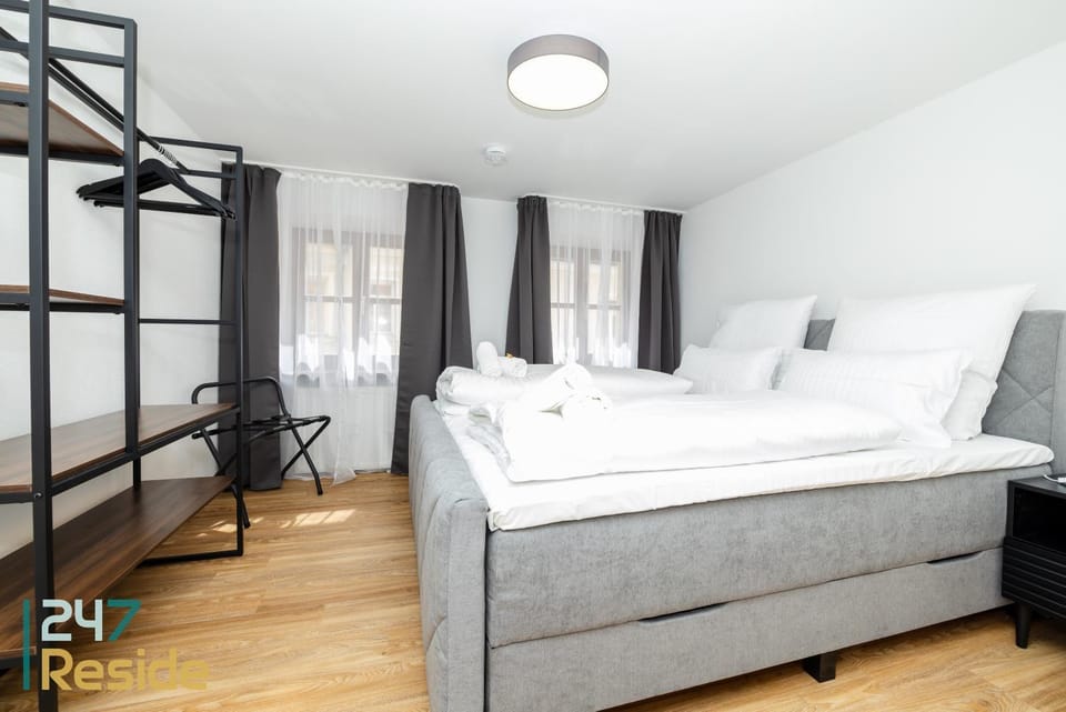 Bed, Photo of the whole room, Evening entertainment, Evening entertainment, Bedroom, Entertainment, Entertainment, Family, Family, Quiet street view, flat iron, internet, internet, wardrobe