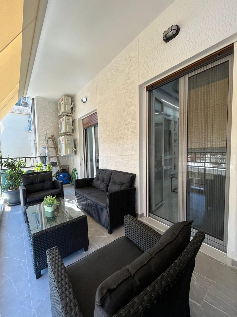 Seating area