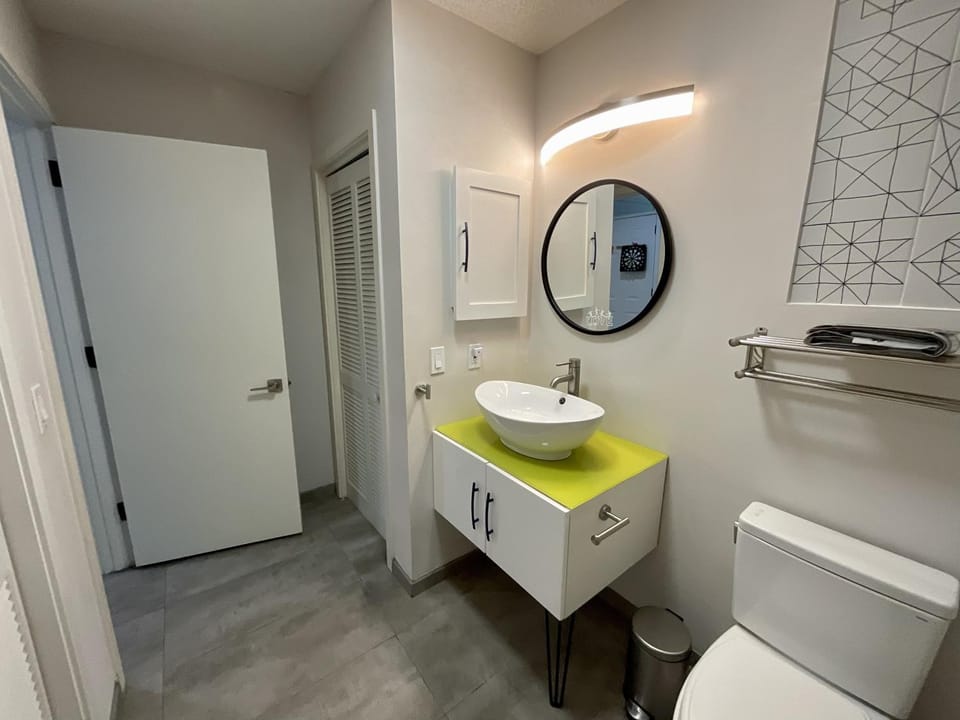 Toilet, Bathroom