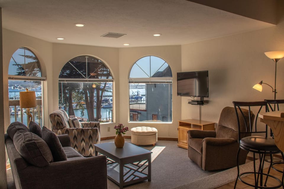 Historic Bay Front! Views of the Marina! Walk to Everything! Unit 1 House in Newport