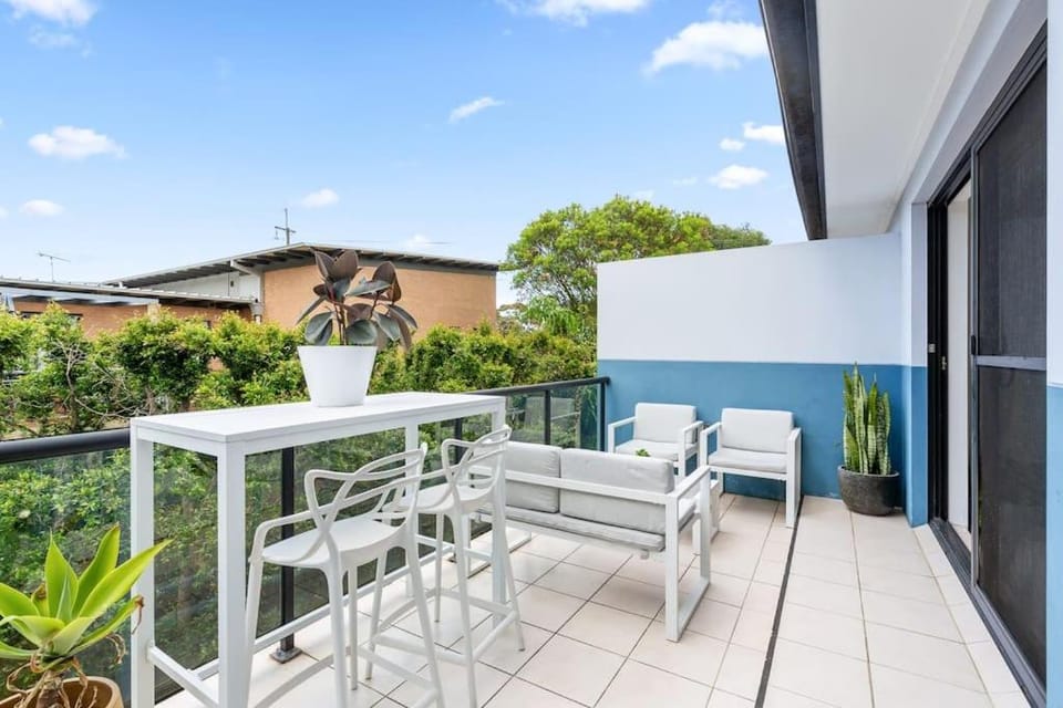 Chic Brookvale Unit-Big Balcony! Apartment in Sydney