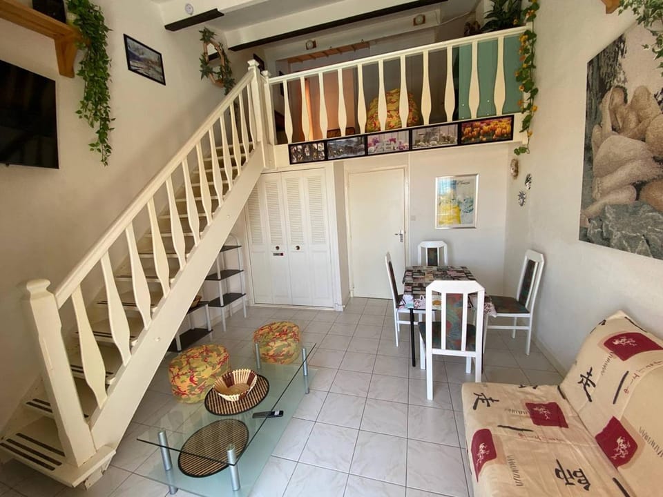 Studio Mezzanine 4 pers, Piscine, Port Barcarès - FR-1-81-617 Apartment in Le Barcarès