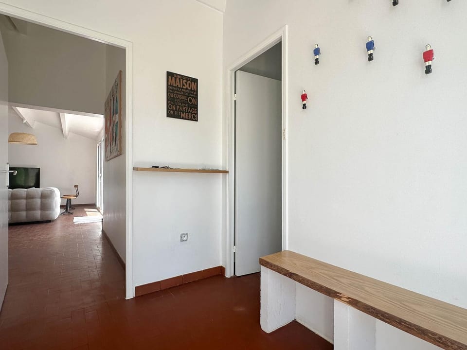 Villa rénovée 80m², 3 chambres, 8 pers, terrasse, parking - FR-1-705-71 House in Les Mathes