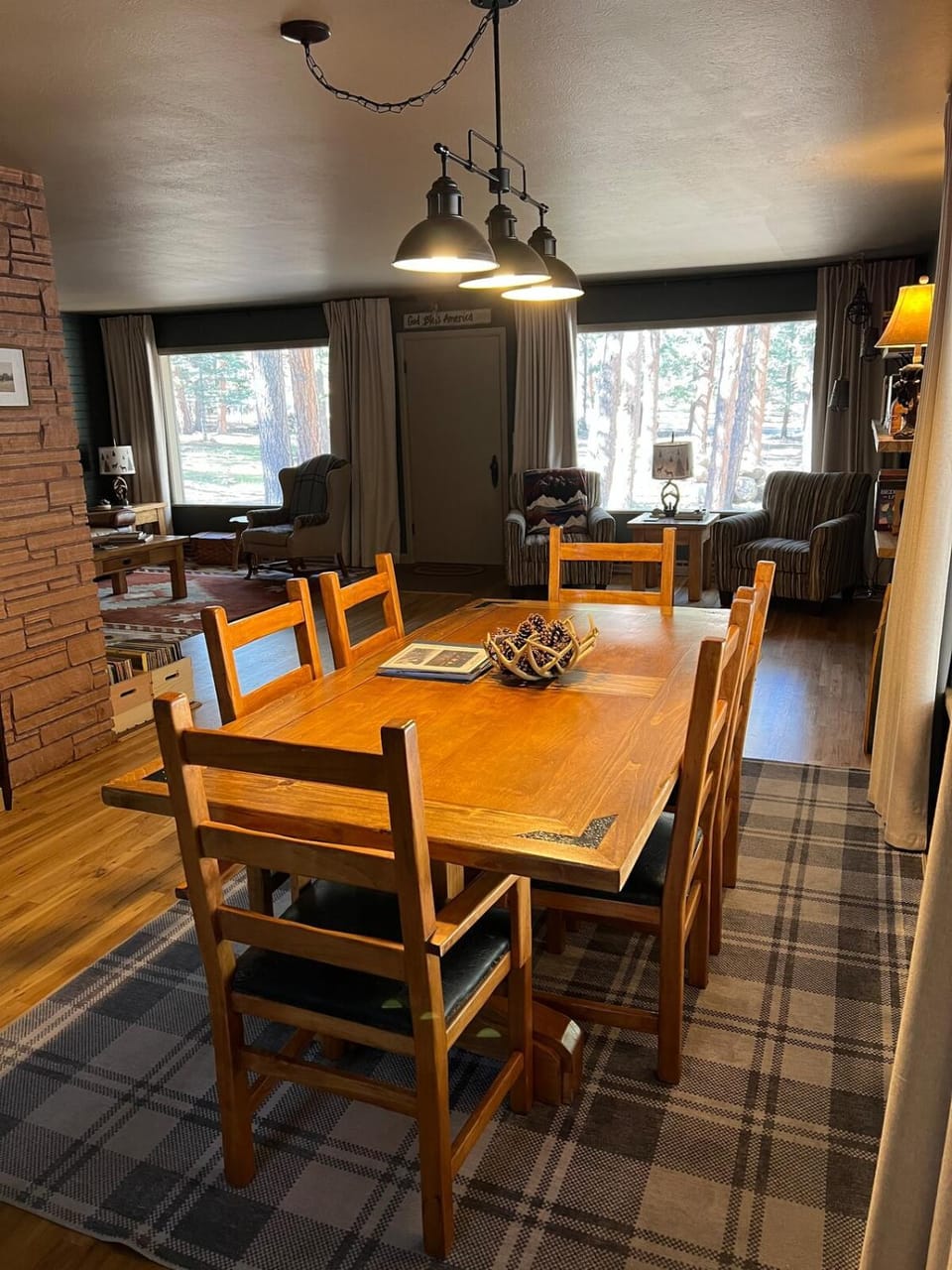 Seating area, Dining area