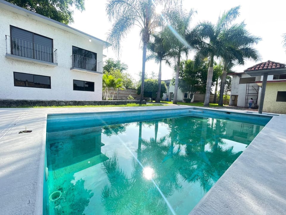 Property building, Day, Garden, Garden view, Pool view, Swimming pool