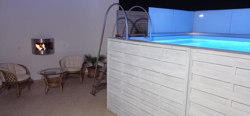 City Apartment with heated rooftop Pool Apartment in Chania