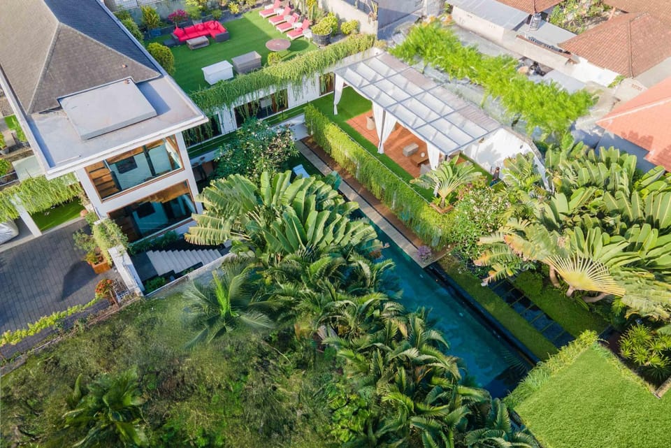 Property building, Natural landscape, Swimming pool