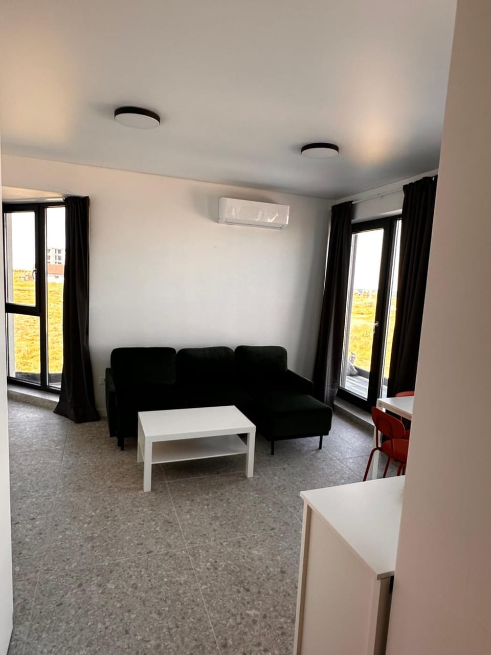 Living room, Seating area, air conditioner