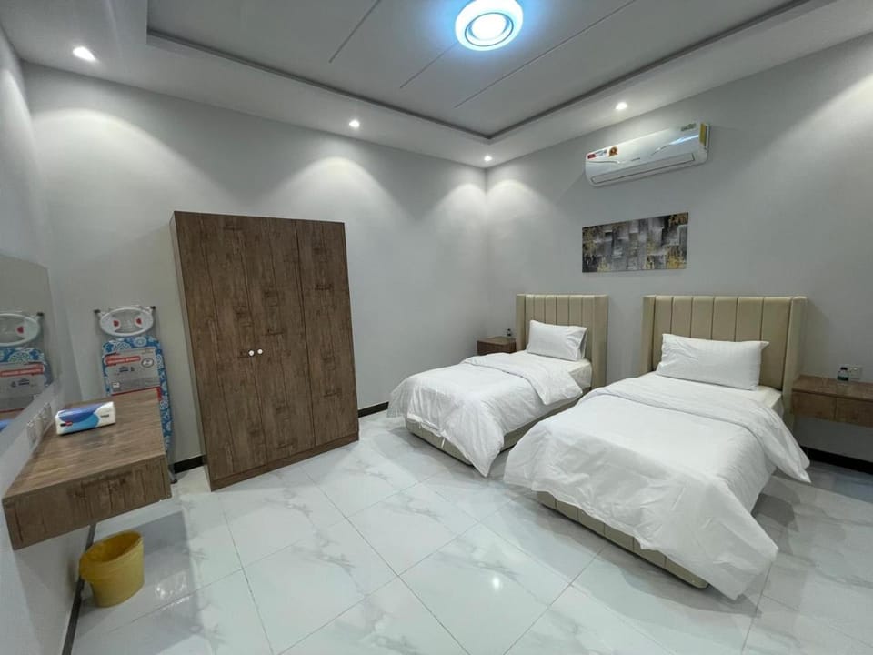 Bed, Photo of the whole room, Bedroom, towels, wardrobe, air conditioner
