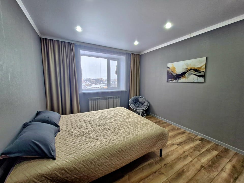 Bedroom, bunk bed