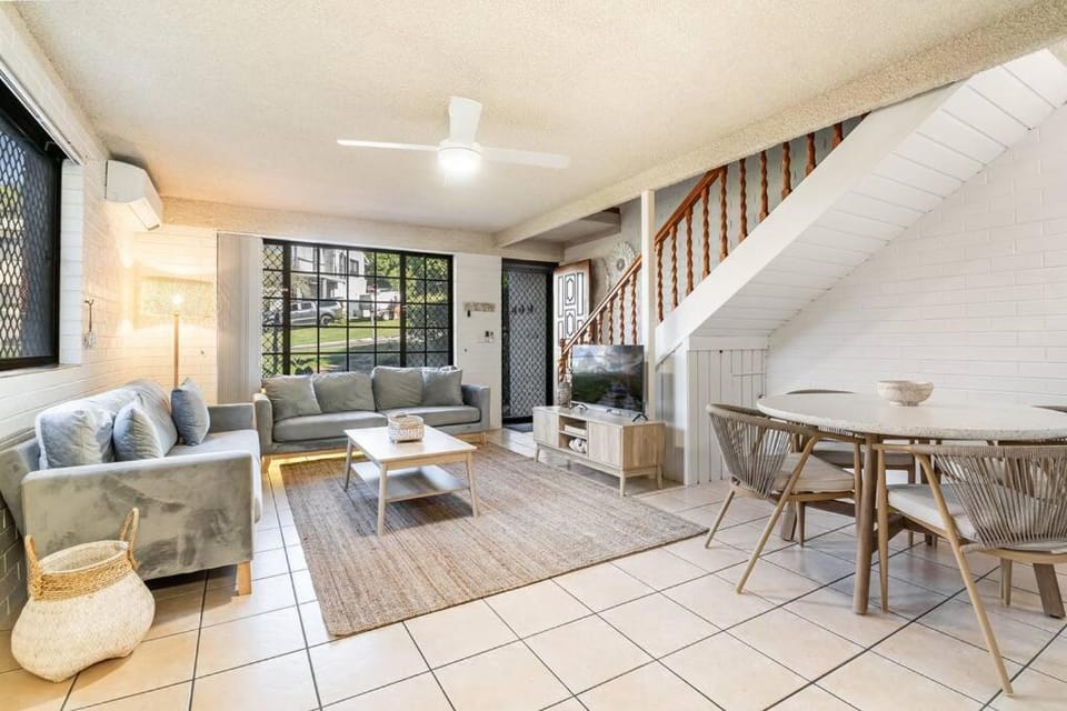 Boat Channel Villa Apartment in Lennox Head