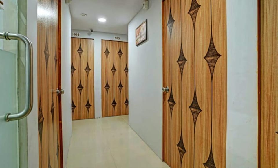 Hotel Welcome, VIP Road Vesu Hotel in Gujarat