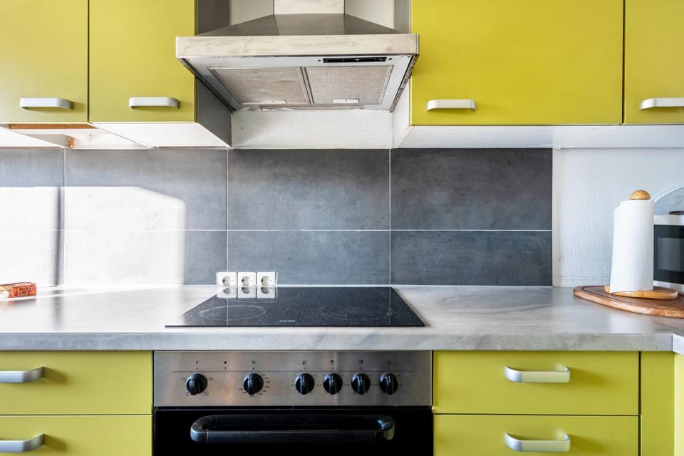 Kitchen or kitchenette, Living room