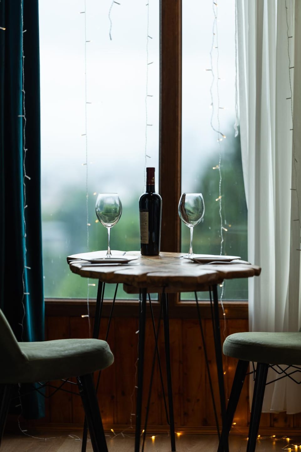 Food and drinks, Dining area, Breakfast, Drinks, Alcoholic drinks