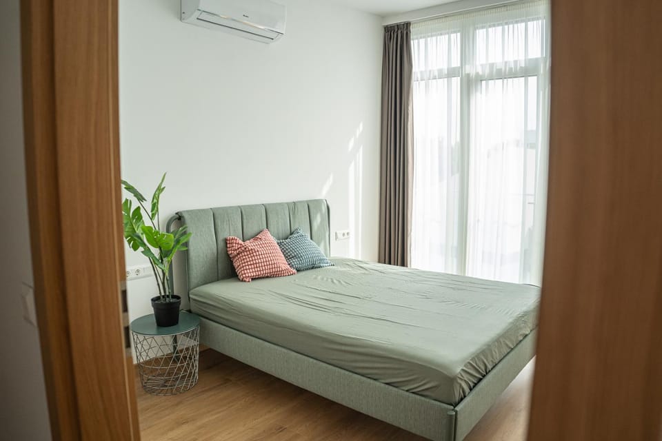Bed, Photo of the whole room, Bedroom, air conditioner