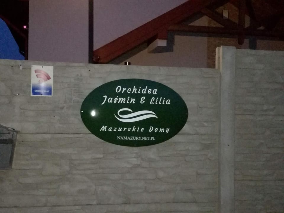 Property logo or sign, Street view