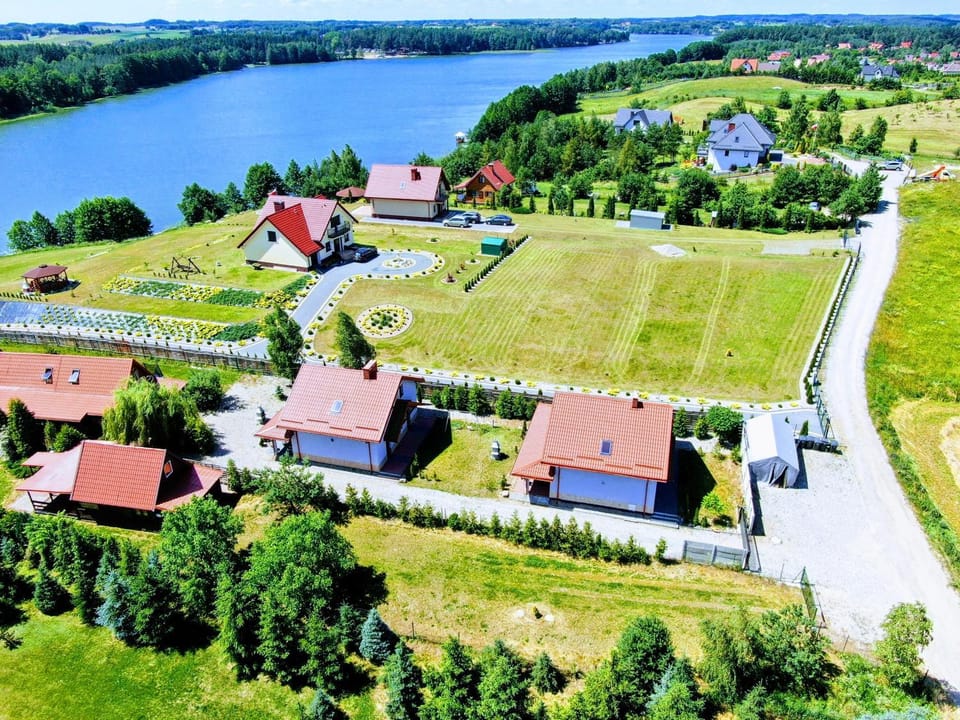 Property building, Nearby landmark, Bird's eye view, Lake view