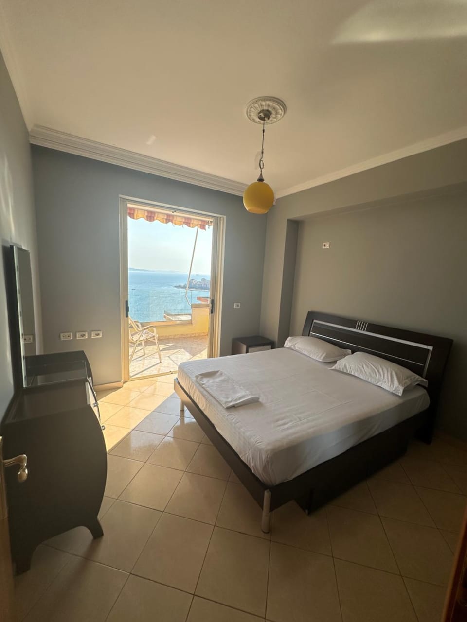 Bed, Photo of the whole room, Bedroom, Sea view, towels