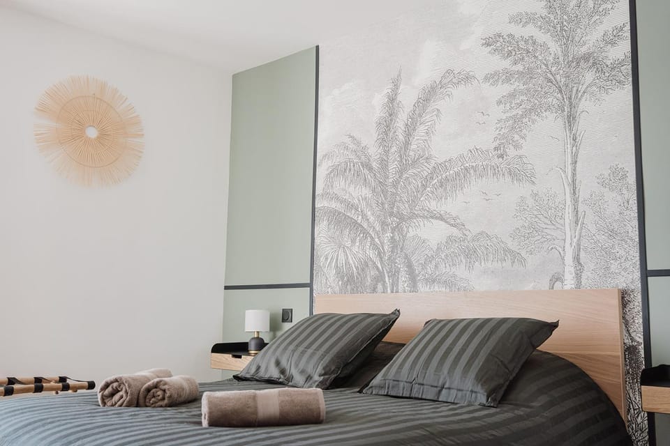 Bed, Photo of the whole room, Bedroom