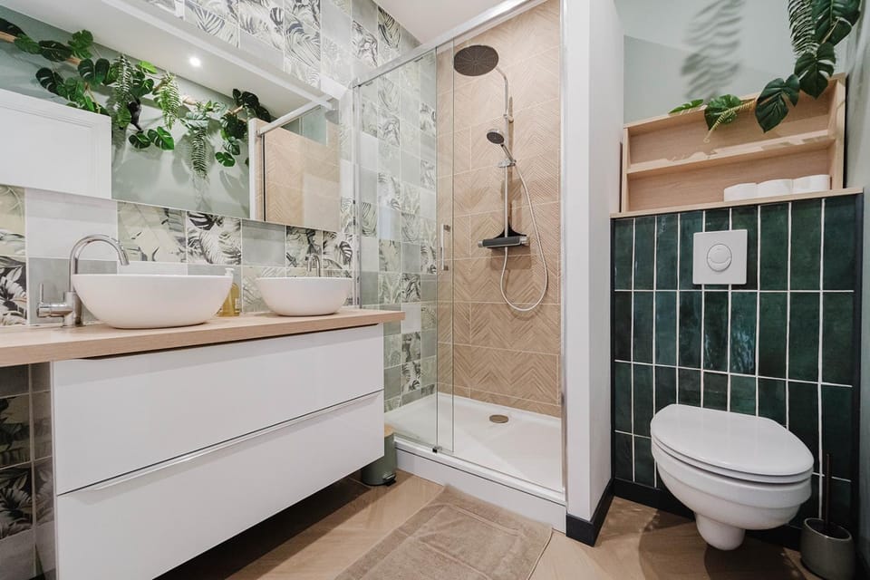Shower, Toilet, Bathroom